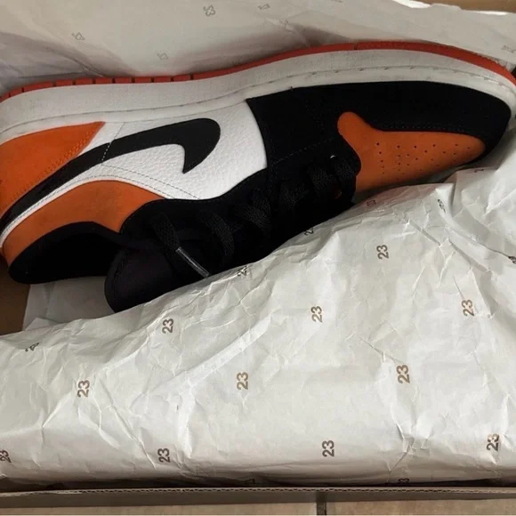 Nike Air Jordan 1 Low Starfish Black Toe(Size 10.5 Men) - Picture 2 of 9